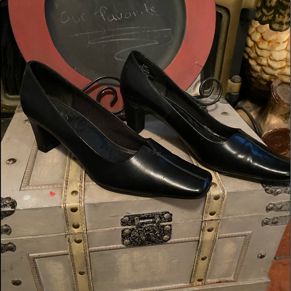 Life Stride Pumps